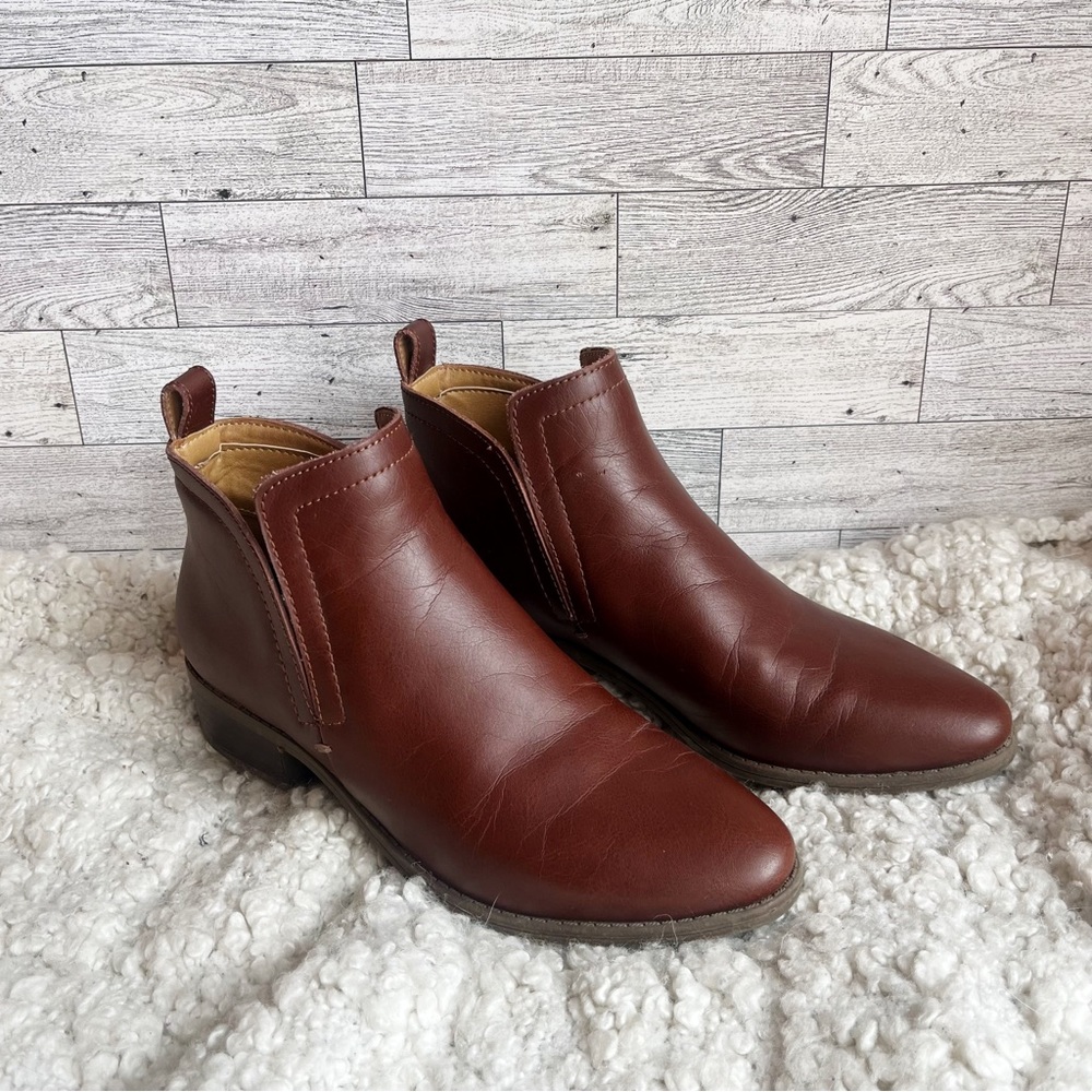 Dolce Vida leather ankle booties with side notch dark brown size 8.5